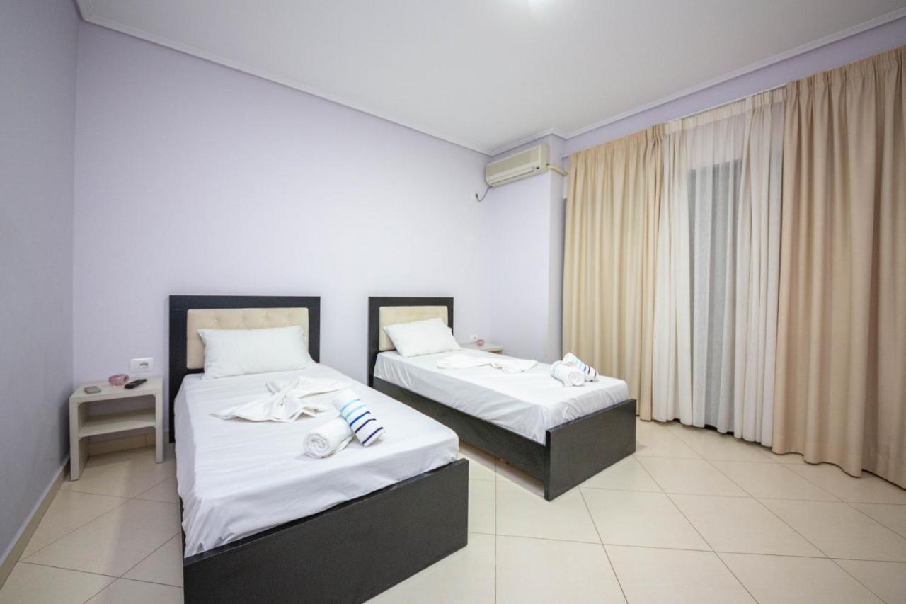 Mamma'S Apartments Sarande Exterior photo