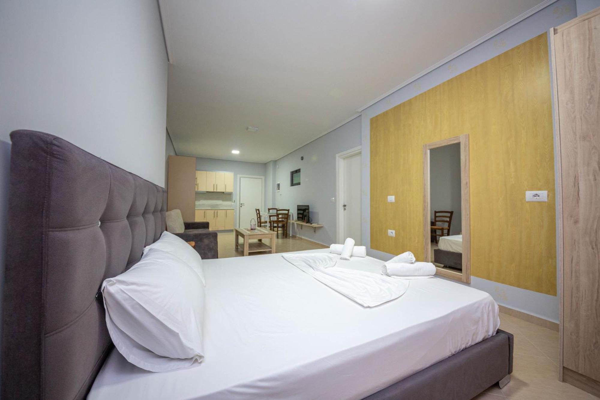 Mamma'S Apartments Sarande Exterior photo
