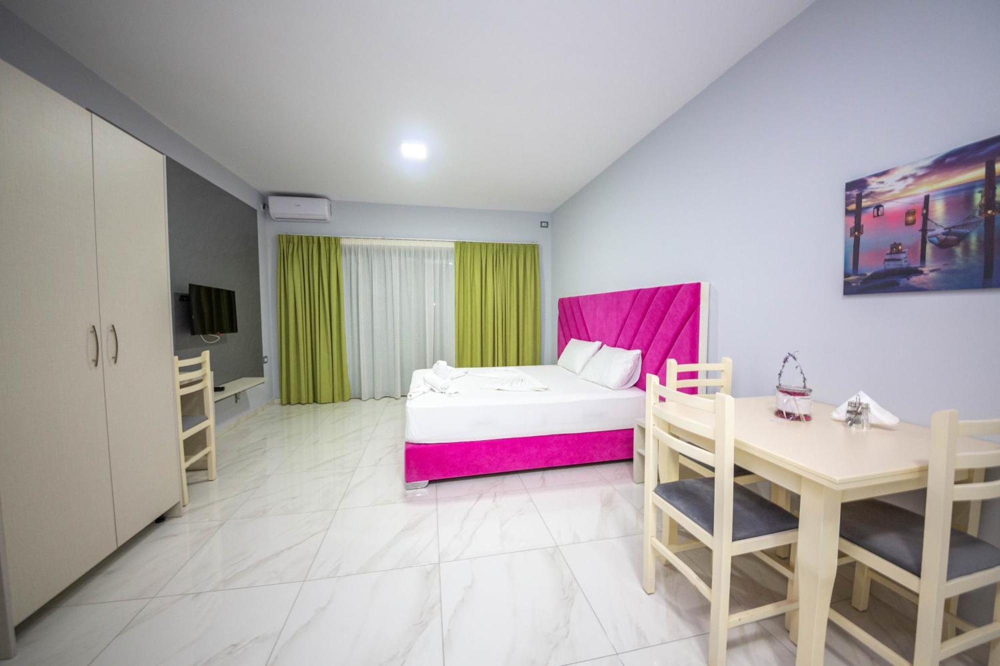 Mamma'S Apartments Sarande Exterior photo